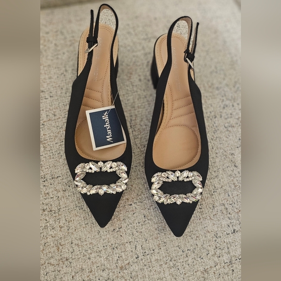 Adrienne Vittadini Shoes - Elegant Black Women's Flats with Crystal Embellishments